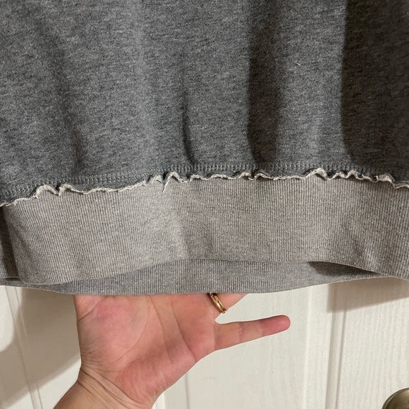 Harry Potter Gryffindor House Sweatshirt Warner Bros. Universal Studios - Picture 6 of 9